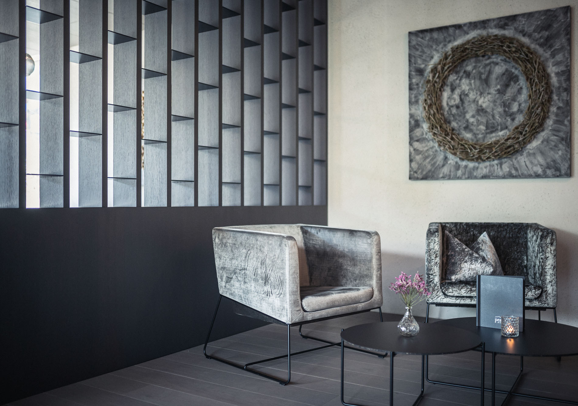 [Translate to en:] chair tonic metal by rossin